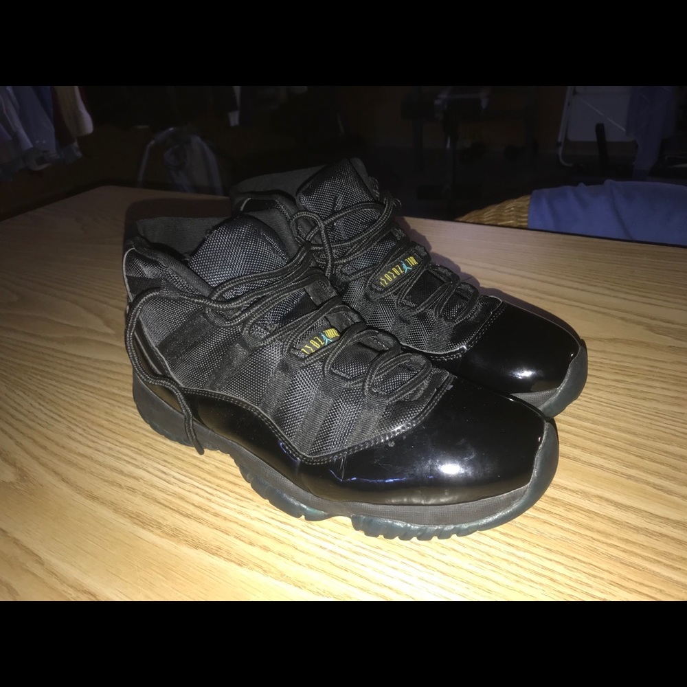 Jordan 11’s Gamma Blue’s